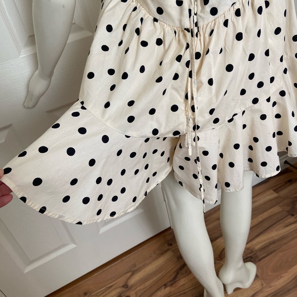 MABLE Gwendolyn Ruffle Top Polka Dot Romper Size Large - Picture 7 of 12